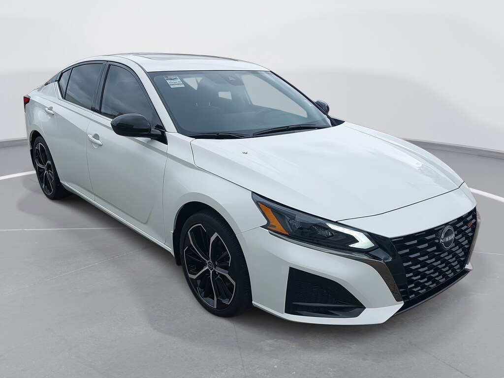 Used 2023 Nissan Altima 2.5 SR Sedan