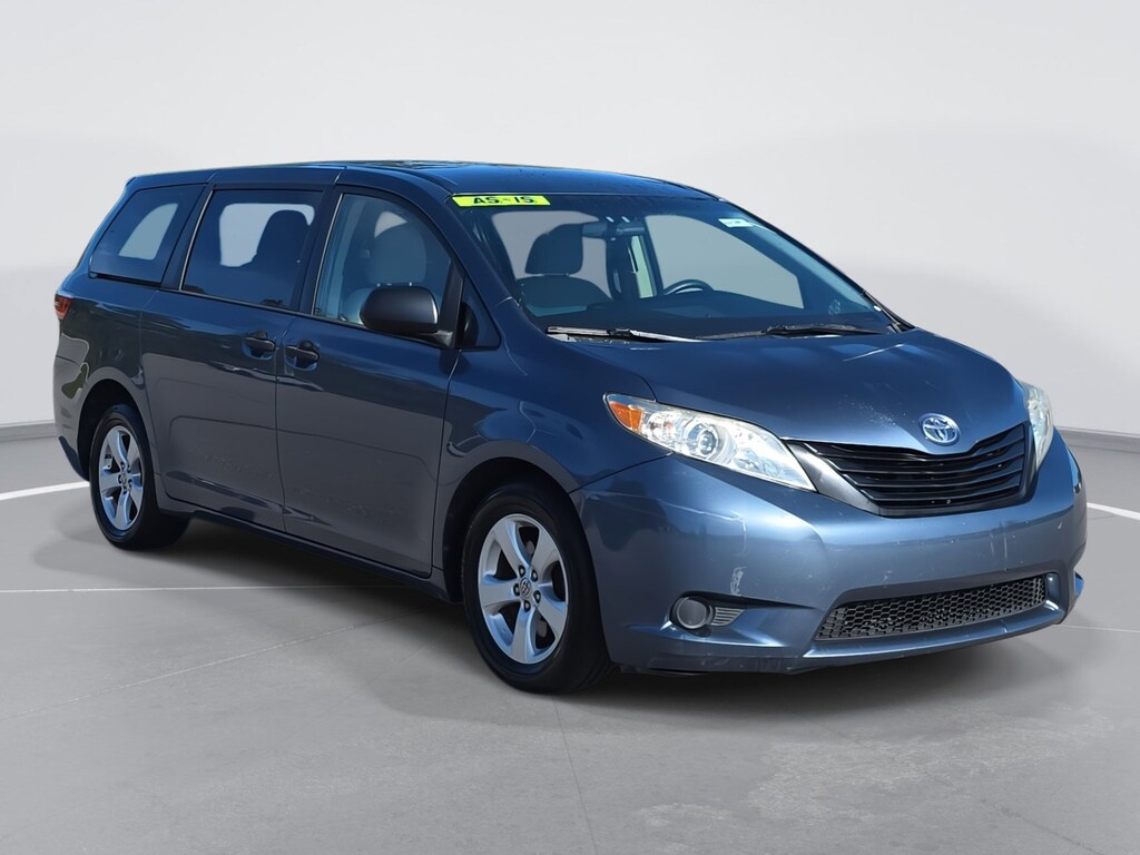 Used 2015 Toyota Sienna L Van
