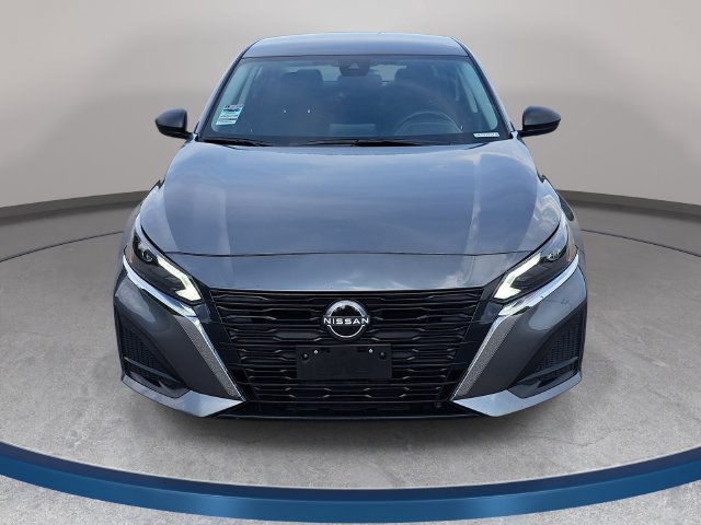 Used 2025 Nissan Altima SV Sedan