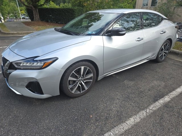 2023 Nissan Maxima SV photo 2