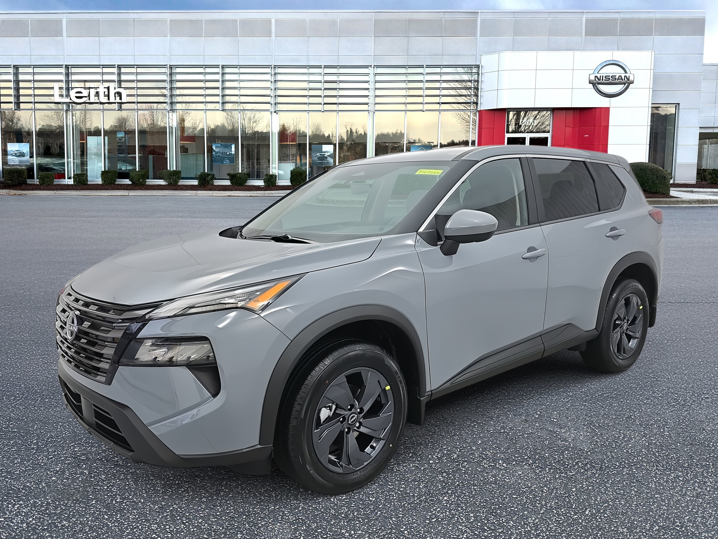 2026 Nissan Rogue SV's photo