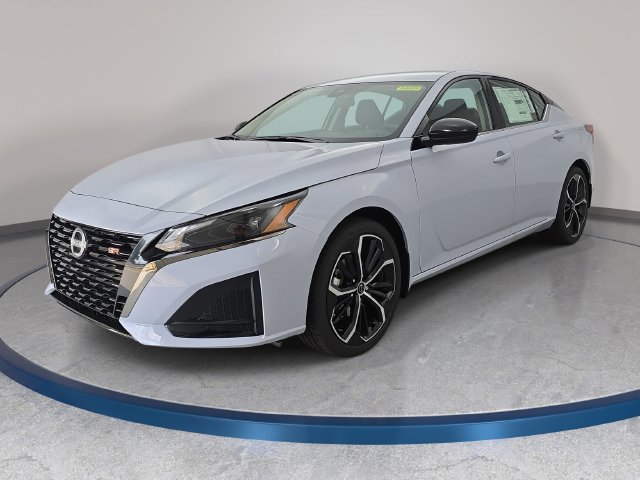 Used 2025 Nissan Altima SR Sedan