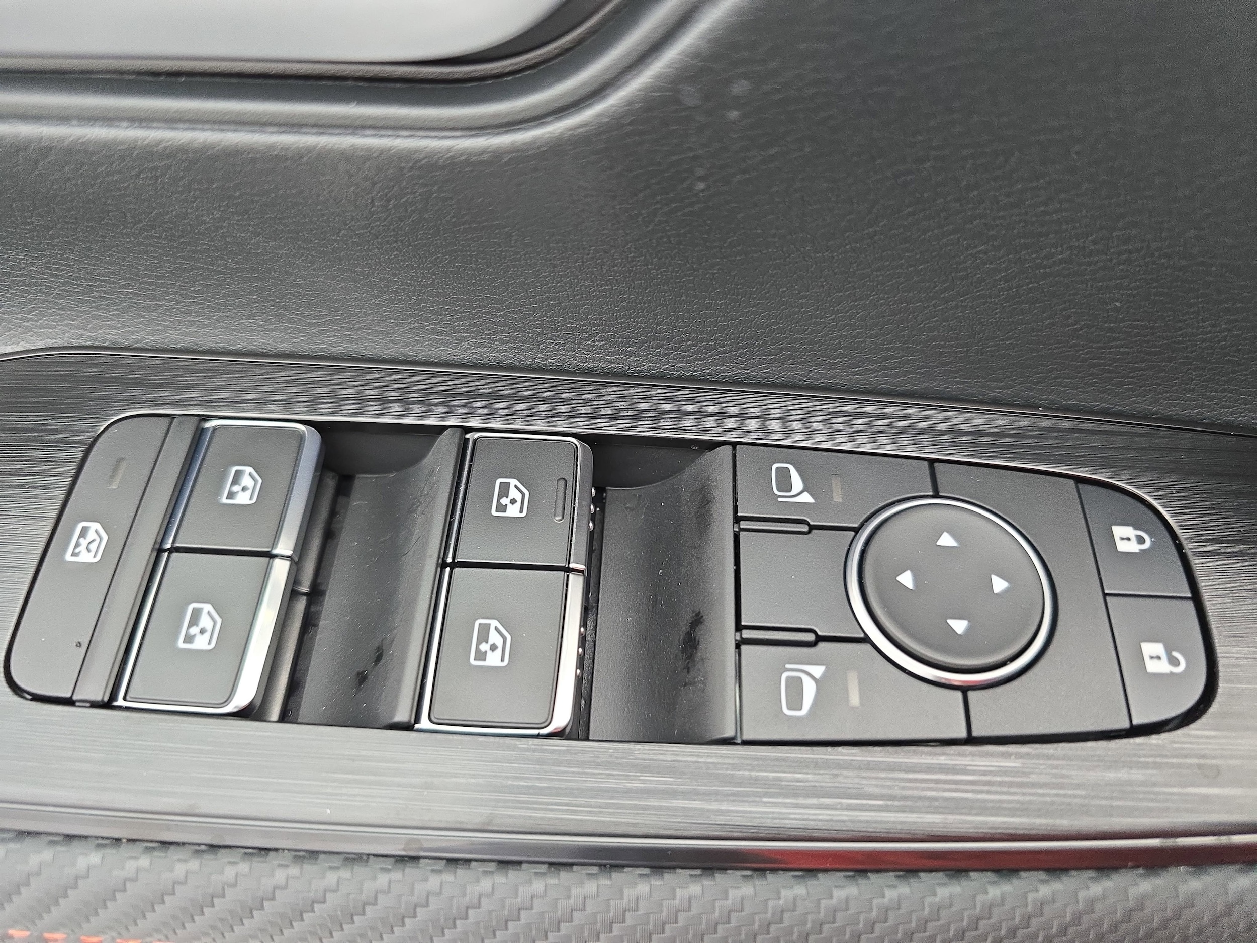 2026 Nissan KICKS SR - Photo 26