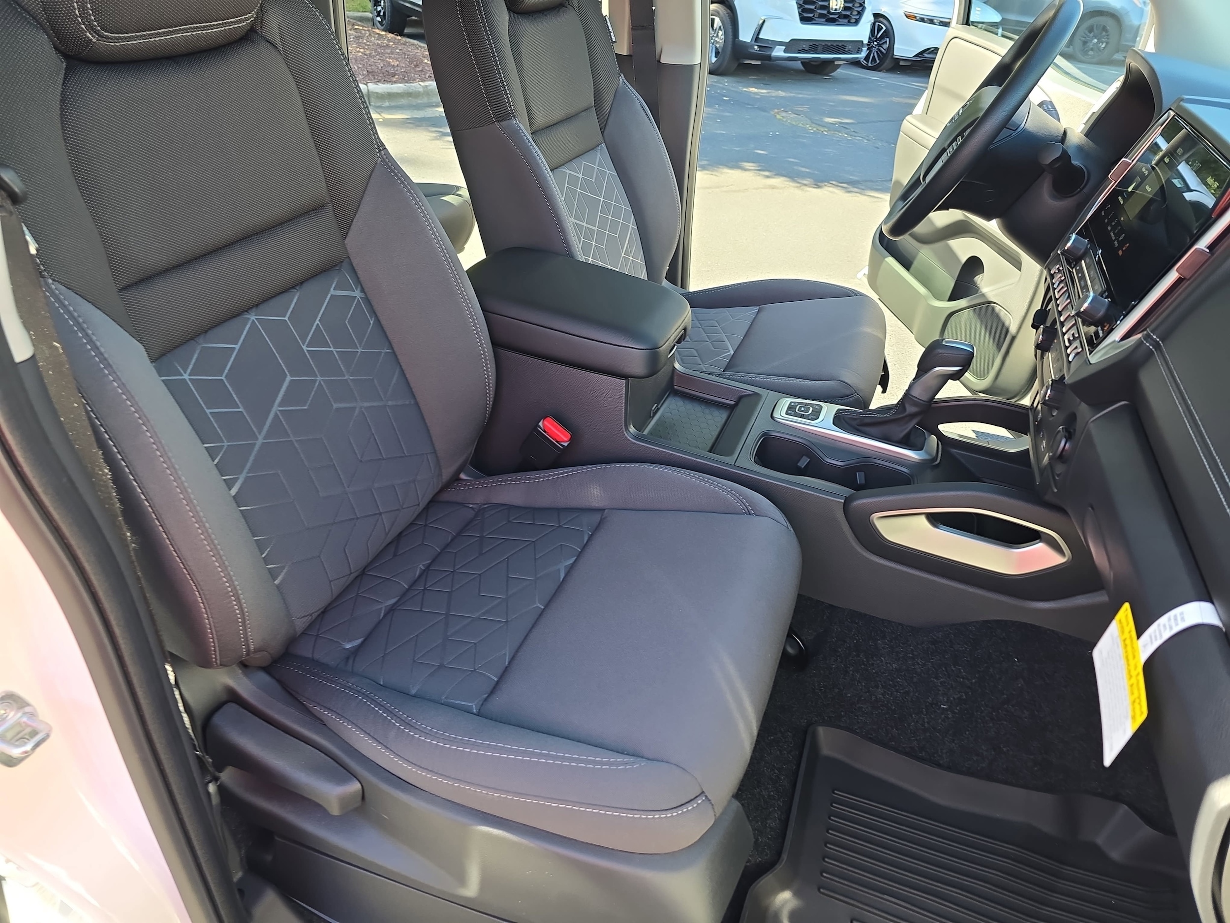 2026 Nissan Frontier SV - Photo 10