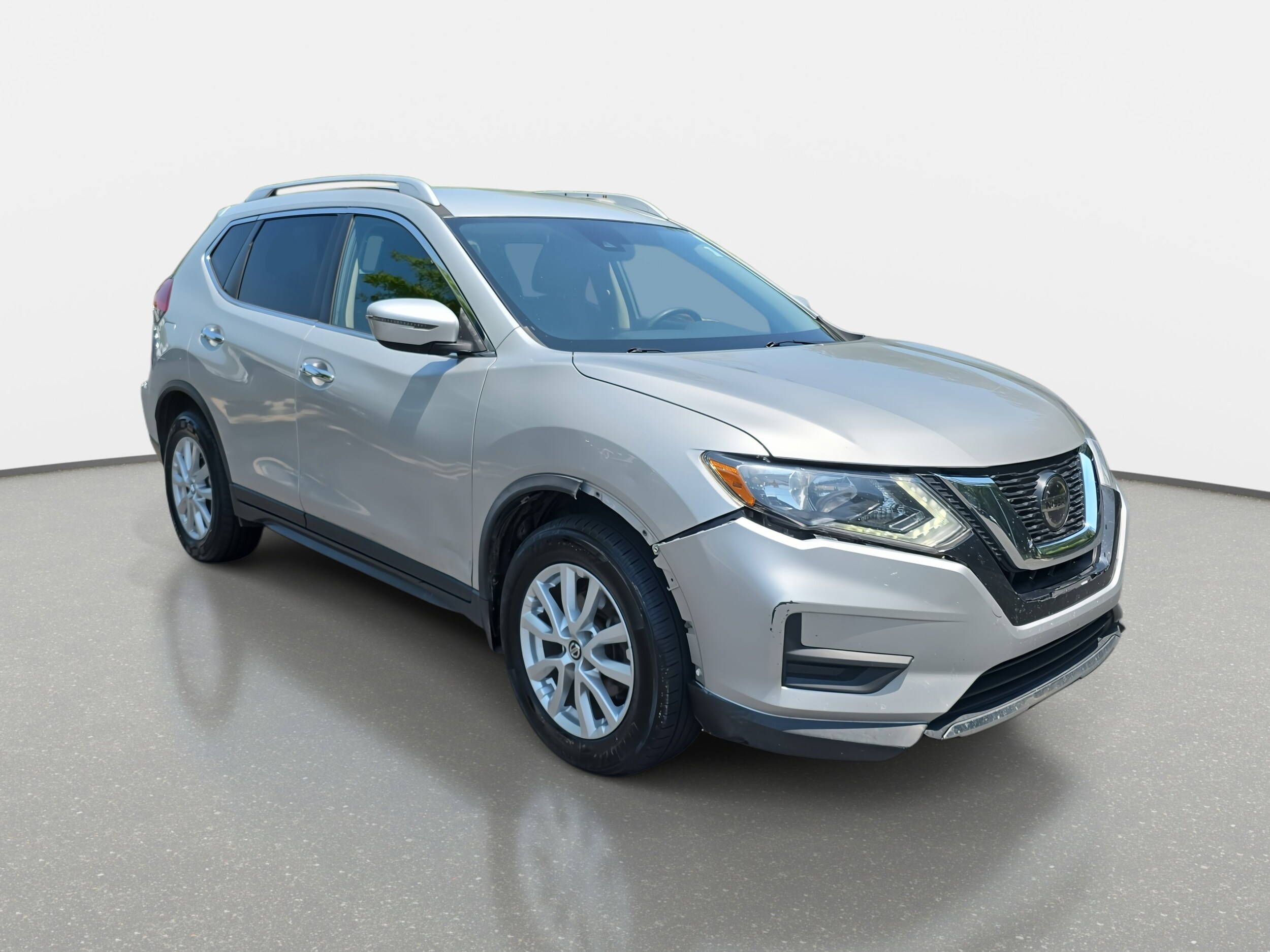 2020 Nissan Rogue SV photo 3