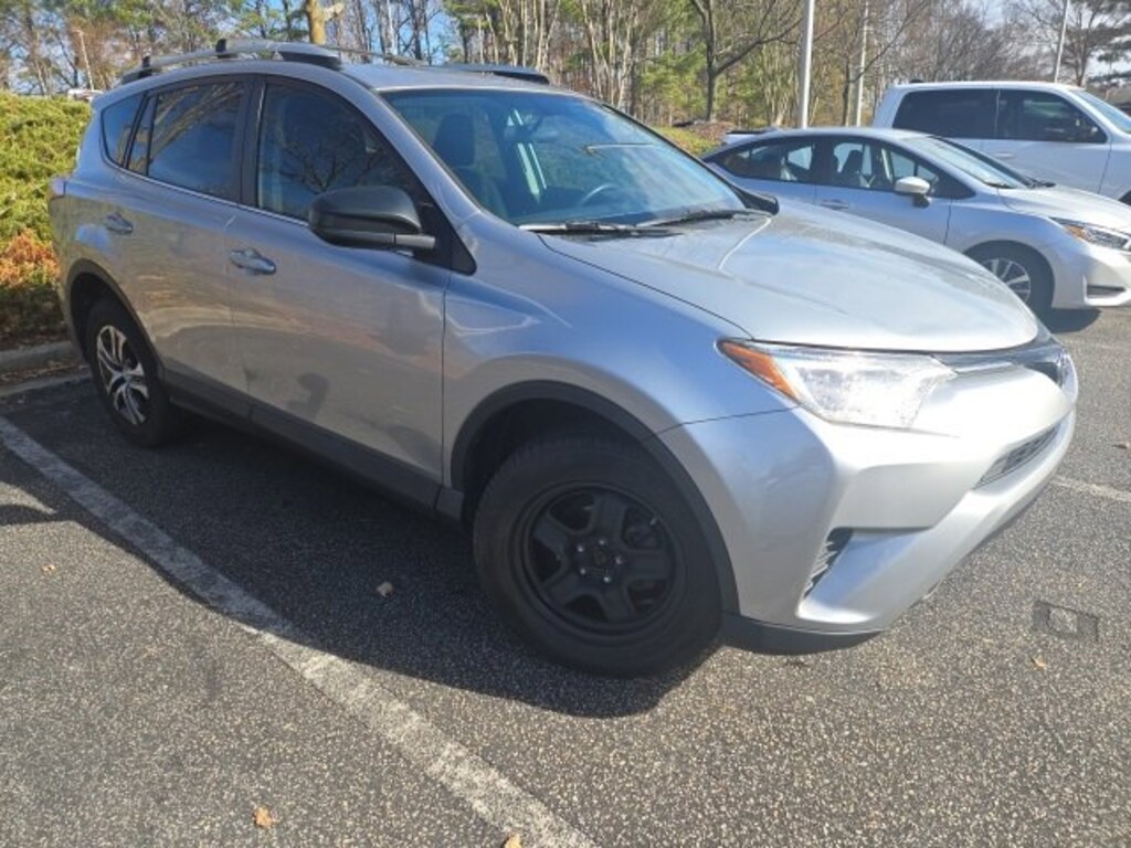 Used 2016 Toyota RAV4 LE SUV