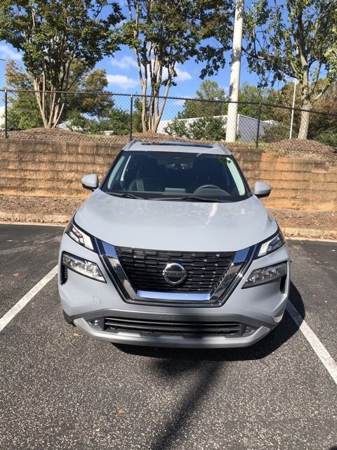 2021 Nissan Rogue SL photo 2