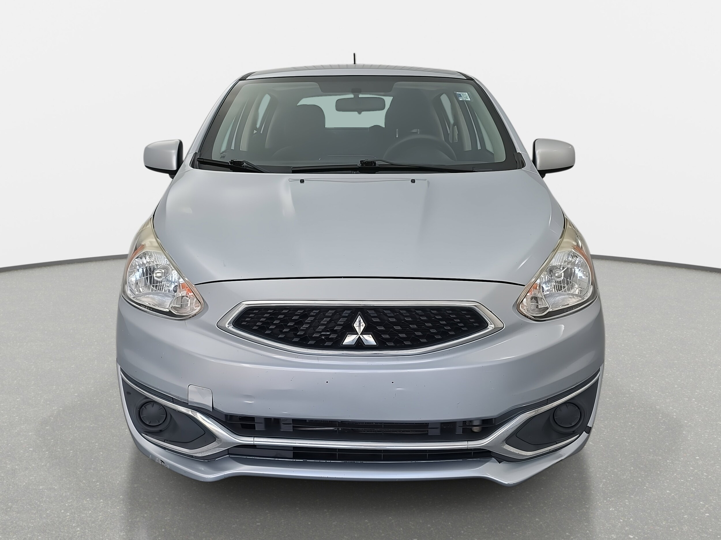 2018 Mitsubishi Mirage ES photo 2