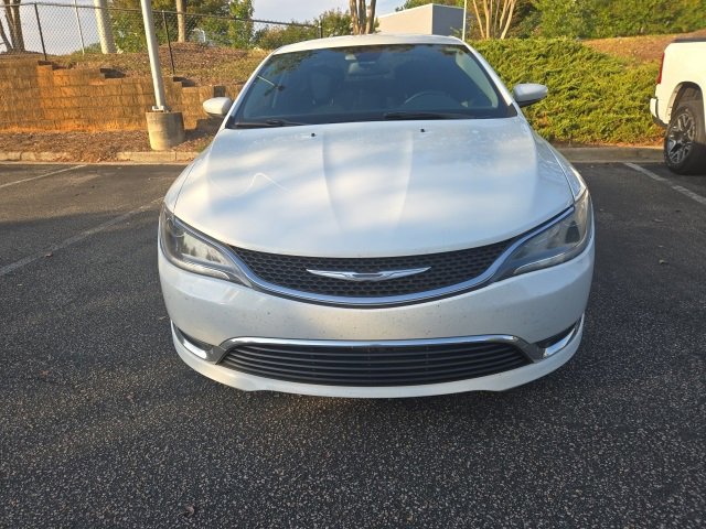 2016 Chrysler 200 Limited photo 2