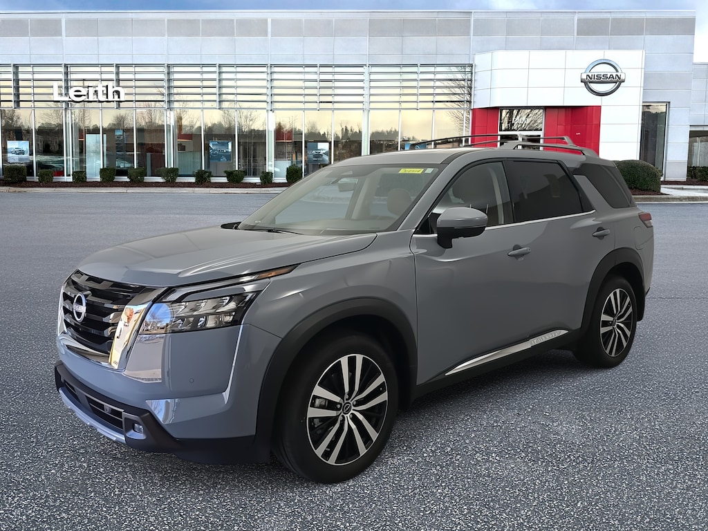 New 2025 Nissan Pathfinder Platinum SUV