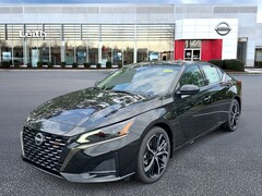 2025 Nissan Altima SR Sedan