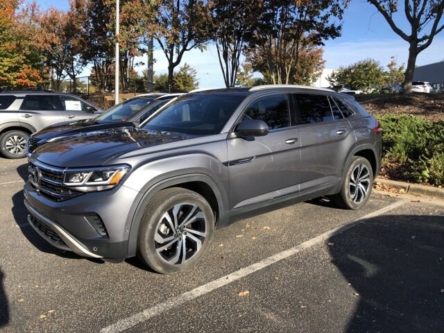 2021 Volkswagen Atlas Cross Sport V6 SEL Premium photo 3