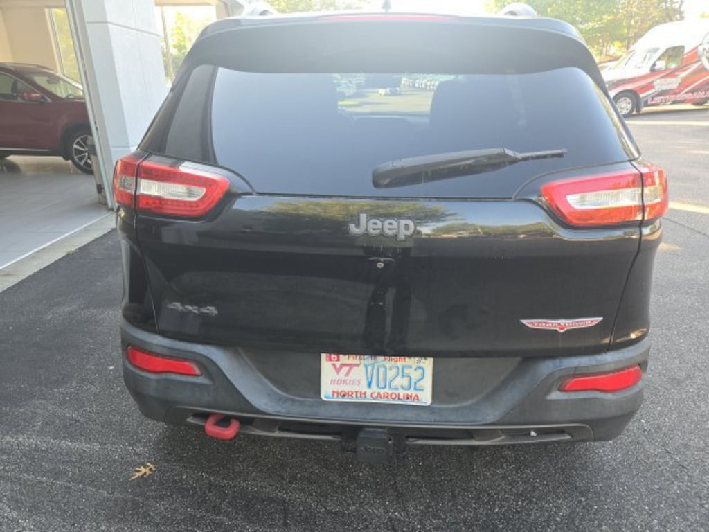 Used 2016 Jeep Cherokee Trailhawk 4x4 SUV
