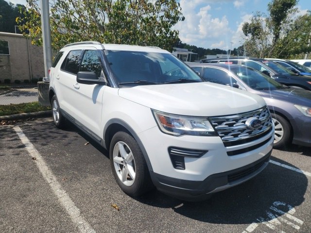 2018 Ford Explorer XLT photo 3