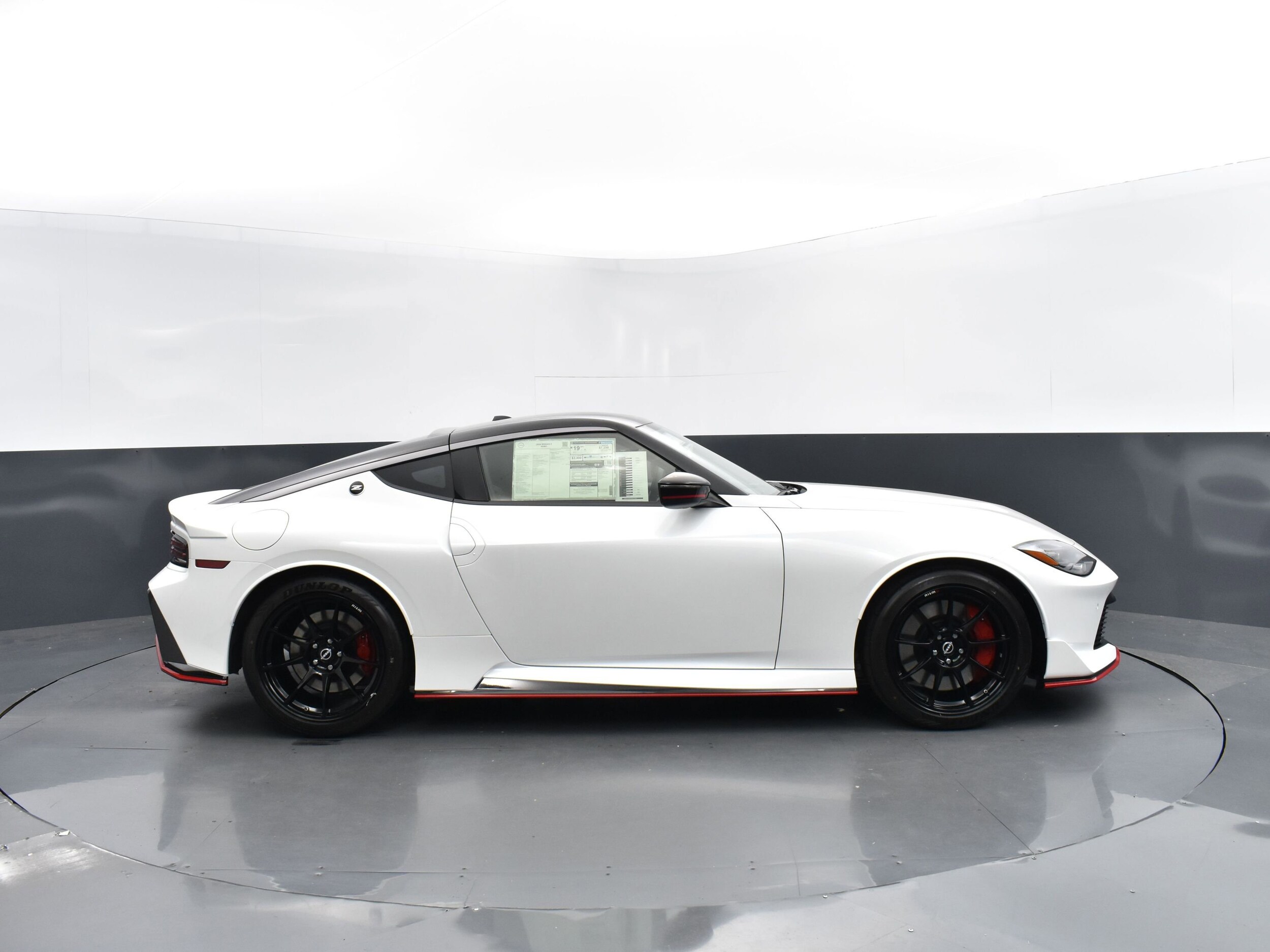 2024 Nissan Z Nismo photo 4