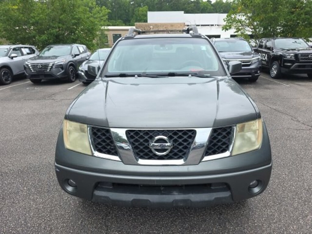 Used 2005 Nissan Frontier LE Truck Crew Cab