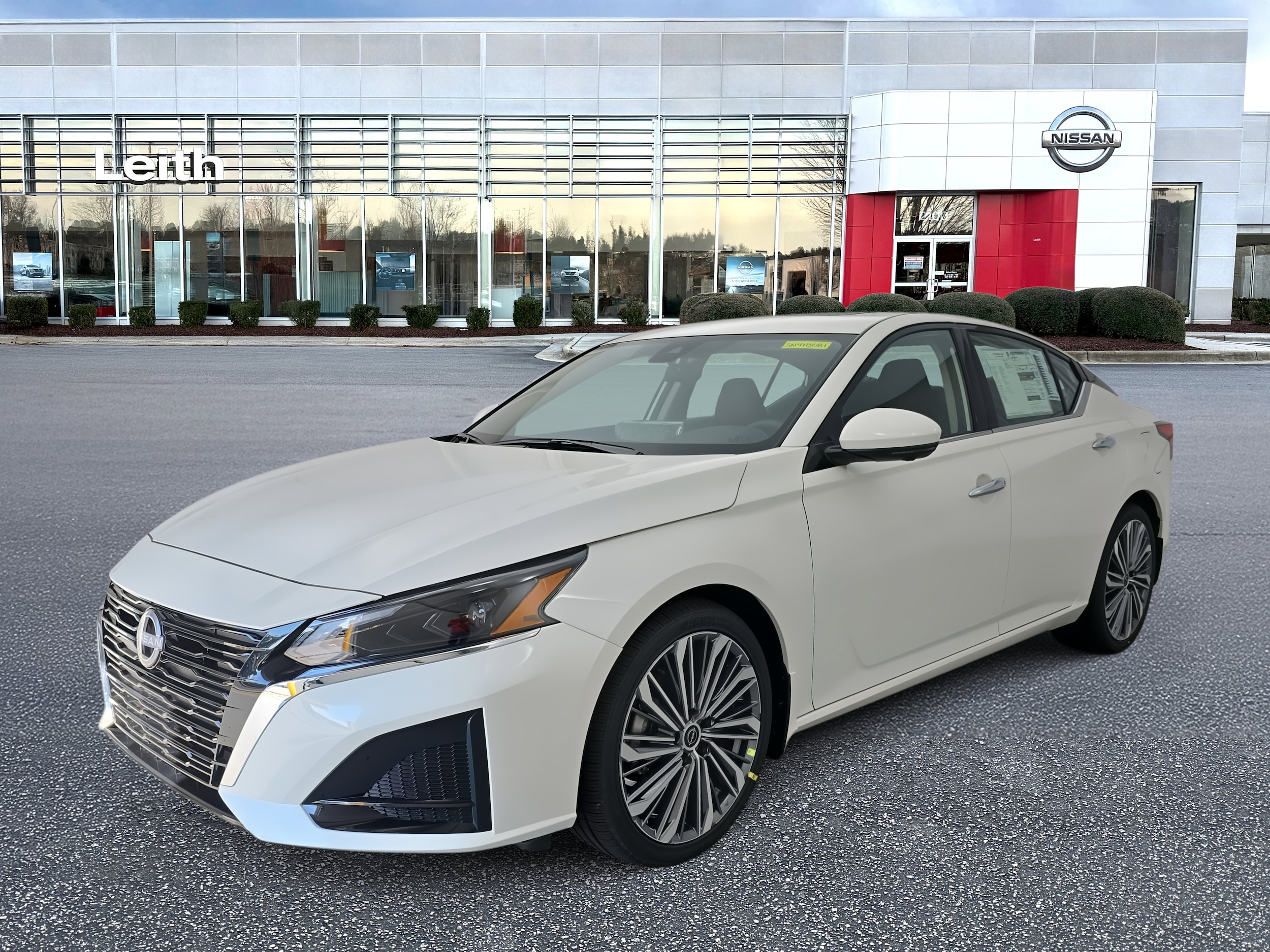 2025 Nissan Altima SL's photo