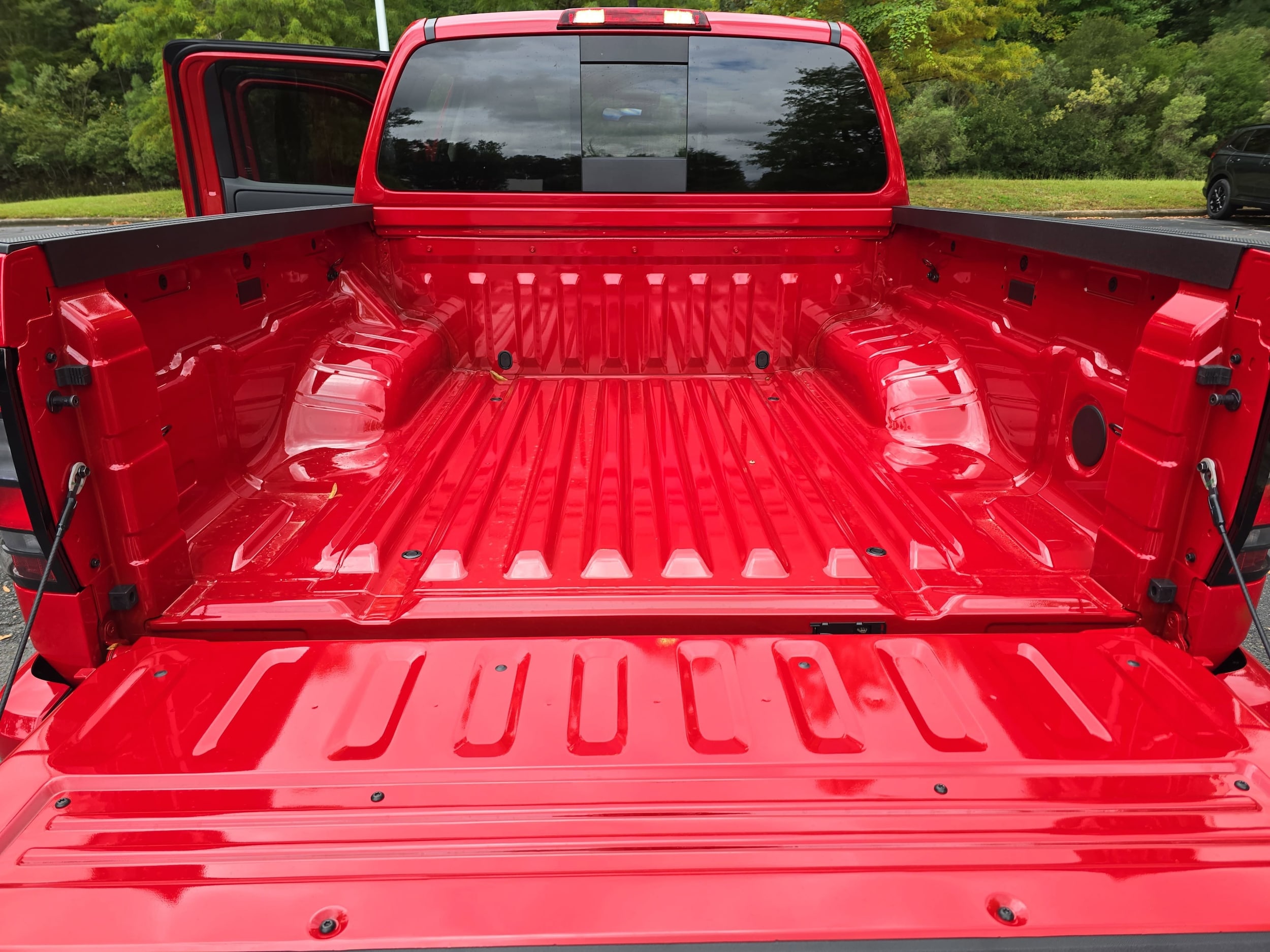 2026 Nissan Frontier SV - Photo 12