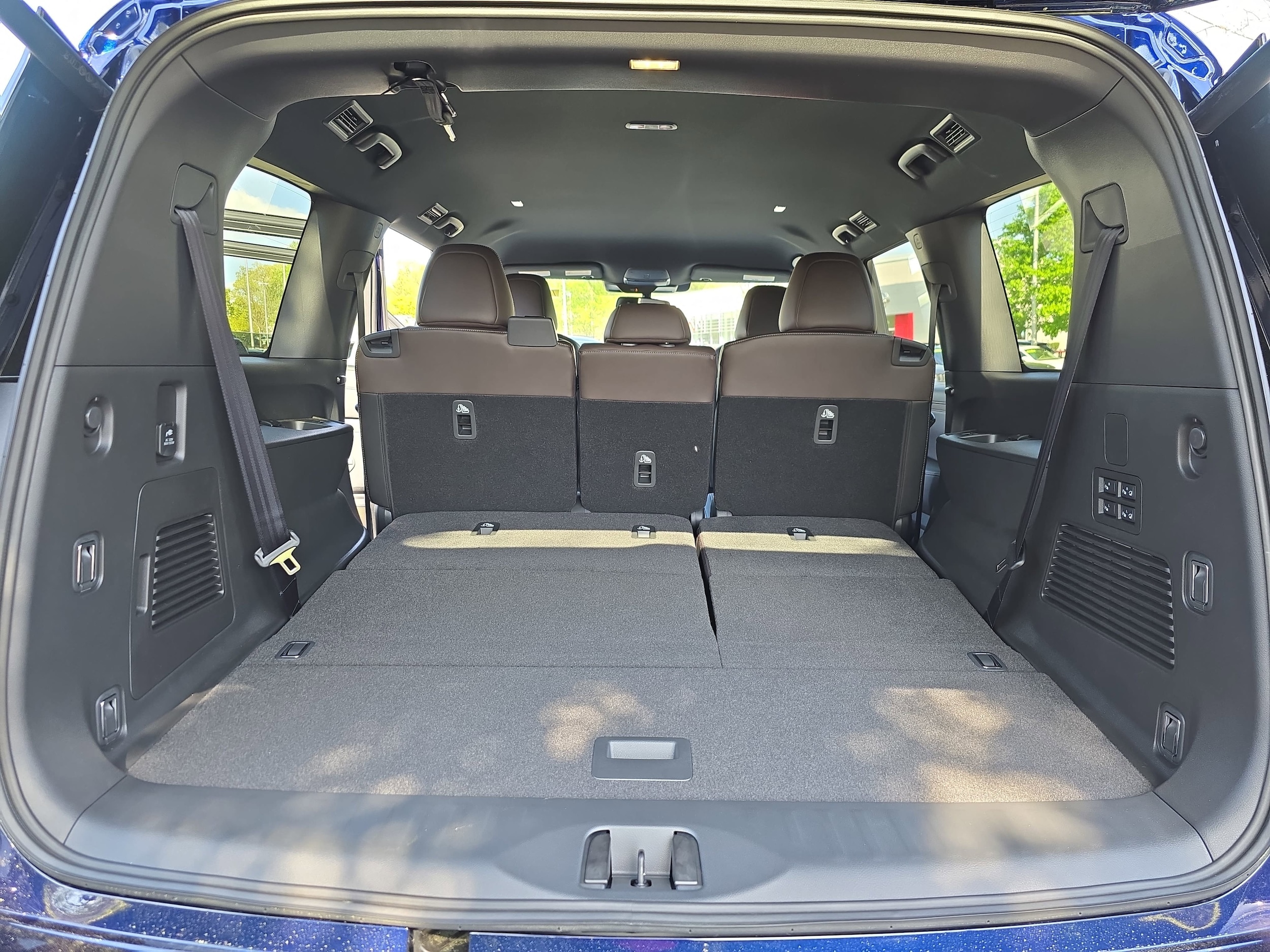 2025 Nissan Armada SL - Photo 13