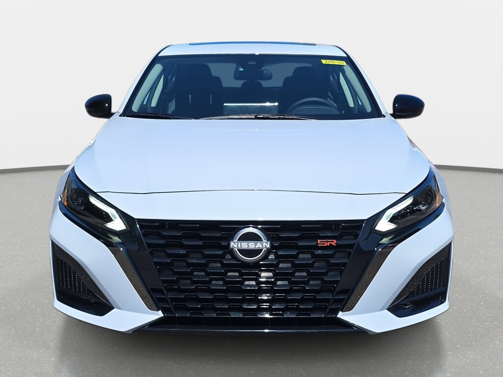 New 2025 Nissan Altima SR Sedan