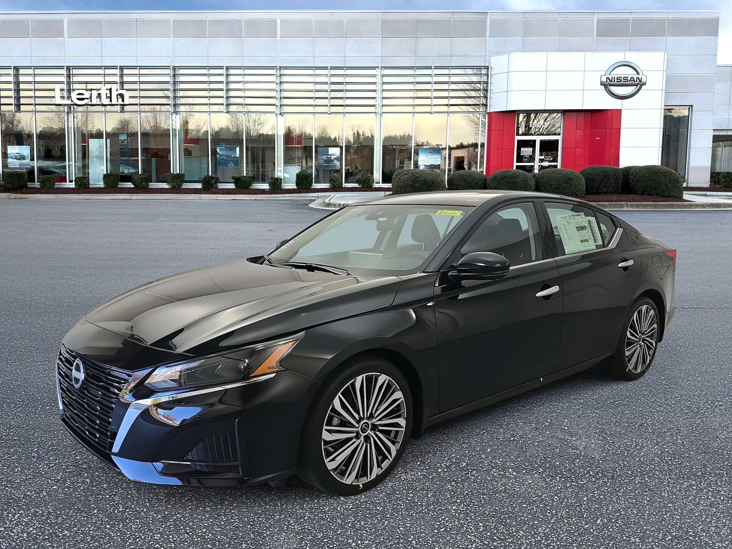 2025 Nissan Altima SL's photo