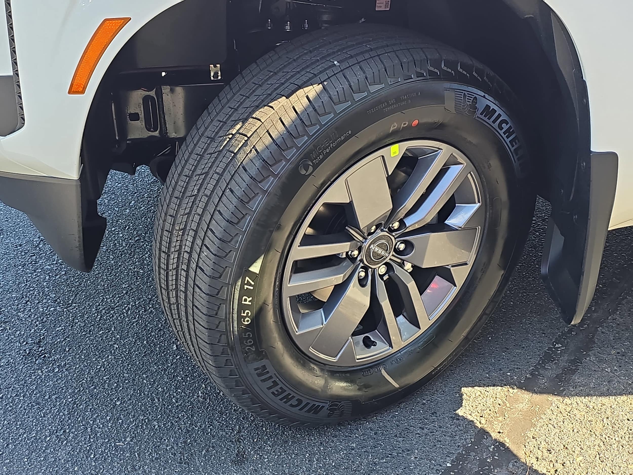 2026 Nissan Frontier SV - Photo 29