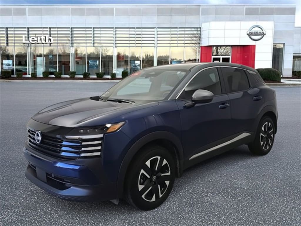 New 2025 Nissan Kicks SV SUV