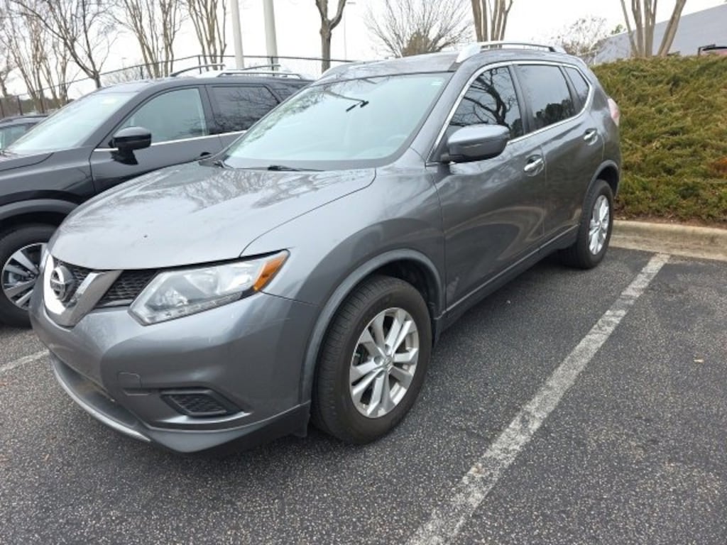 Used 2016 Nissan Rogue SV SUV