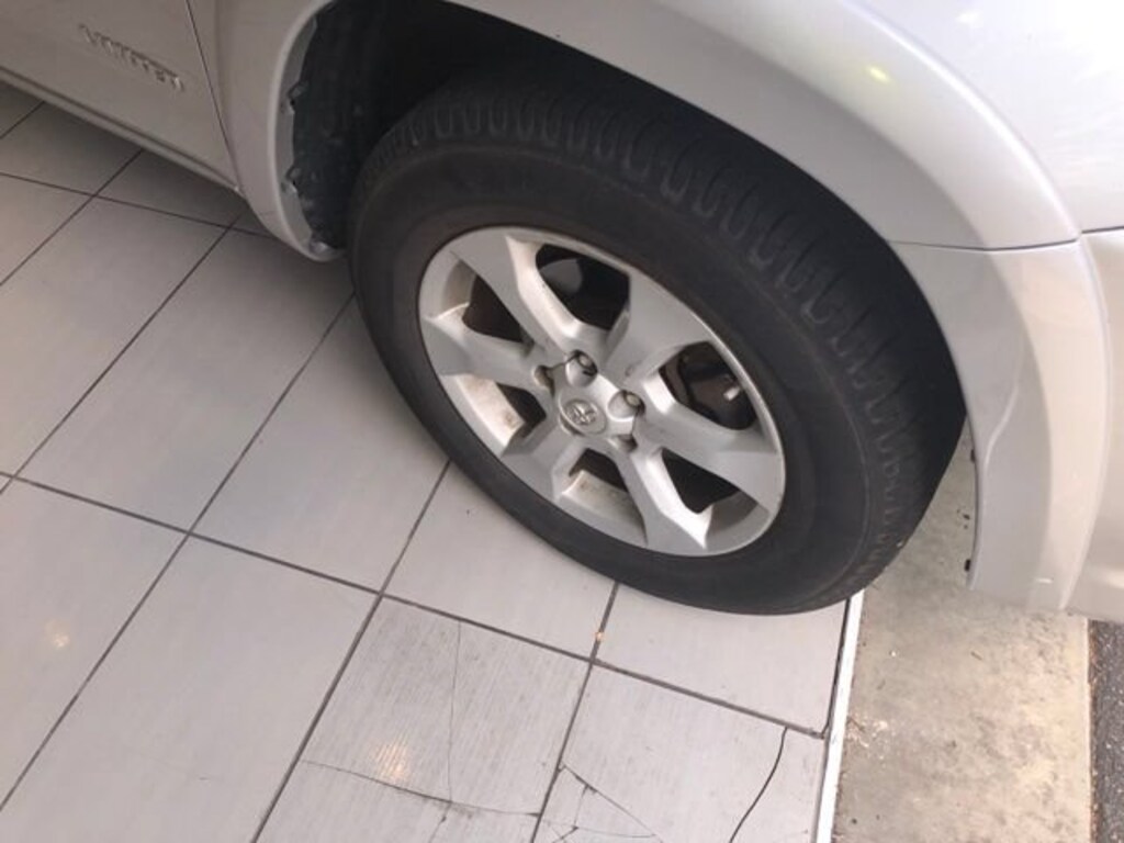 Used 2012 Toyota RAV4 Limited V6 4WD SUV
