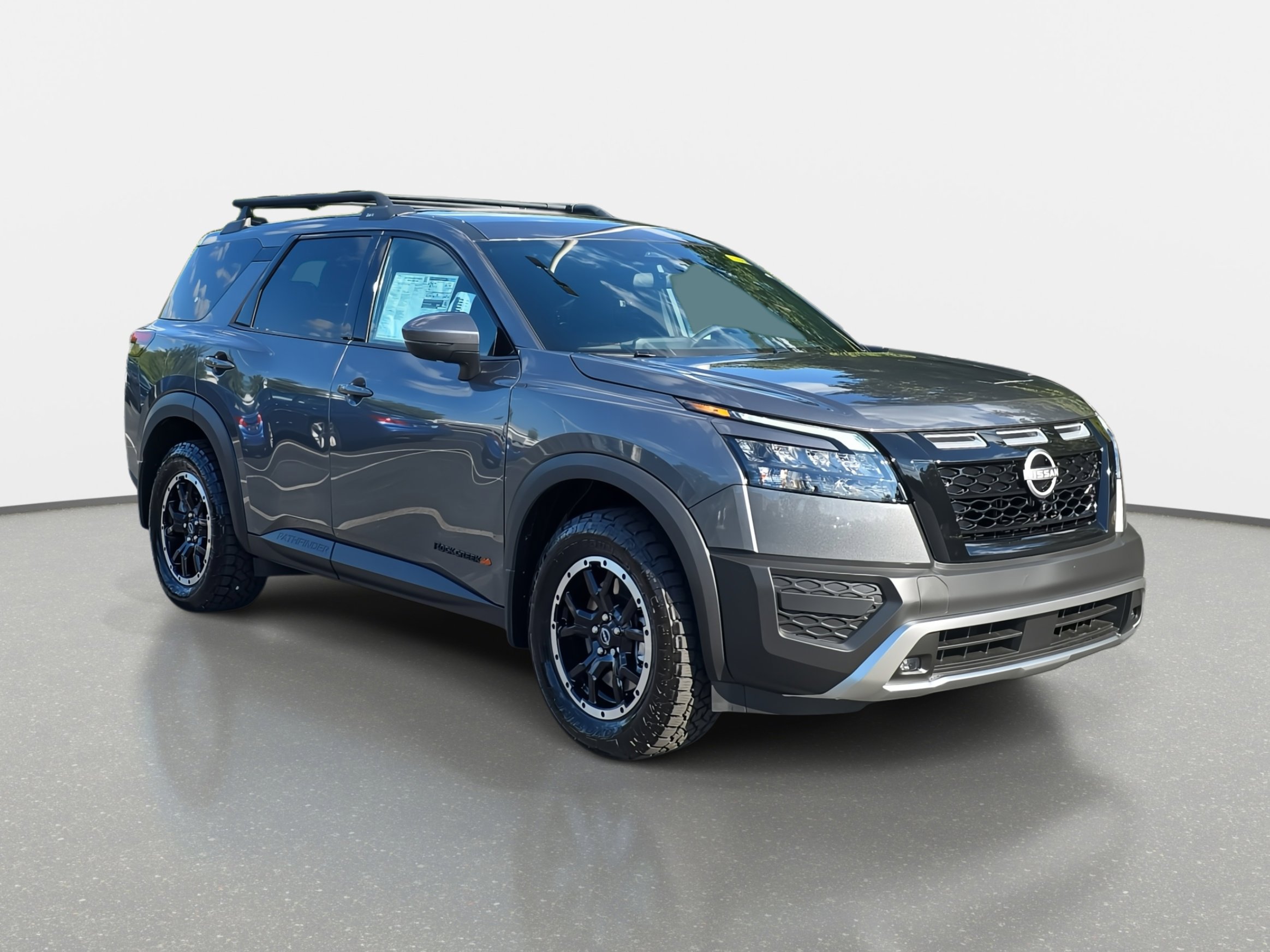 2025 Nissan Pathfinder Rock Creek photo 3