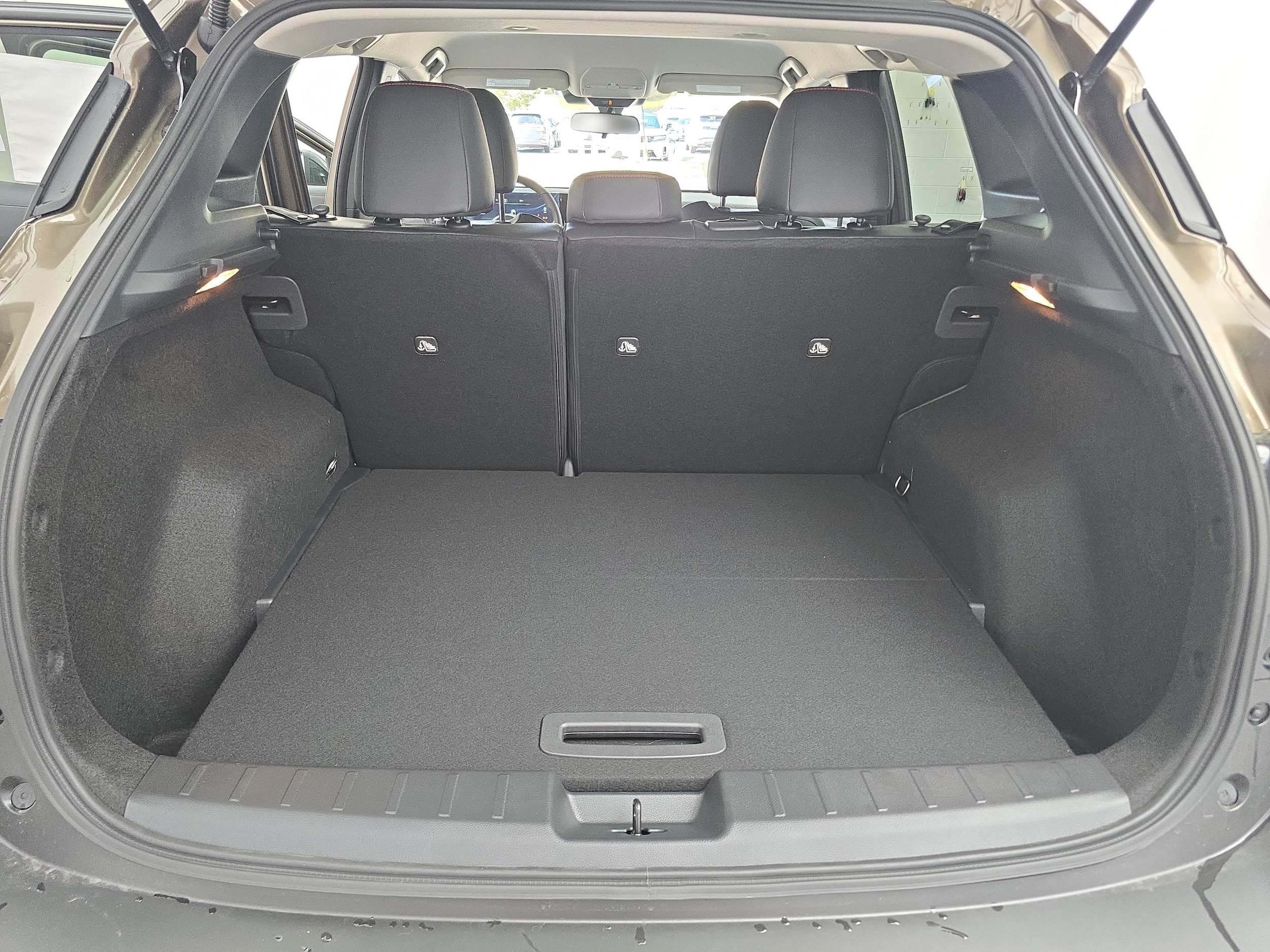 2026 Nissan KICKS SR - Photo 12