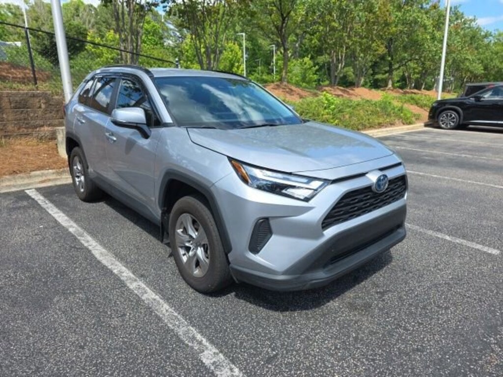 Used 2024 Toyota RAV4 Hybrid XLE SUV