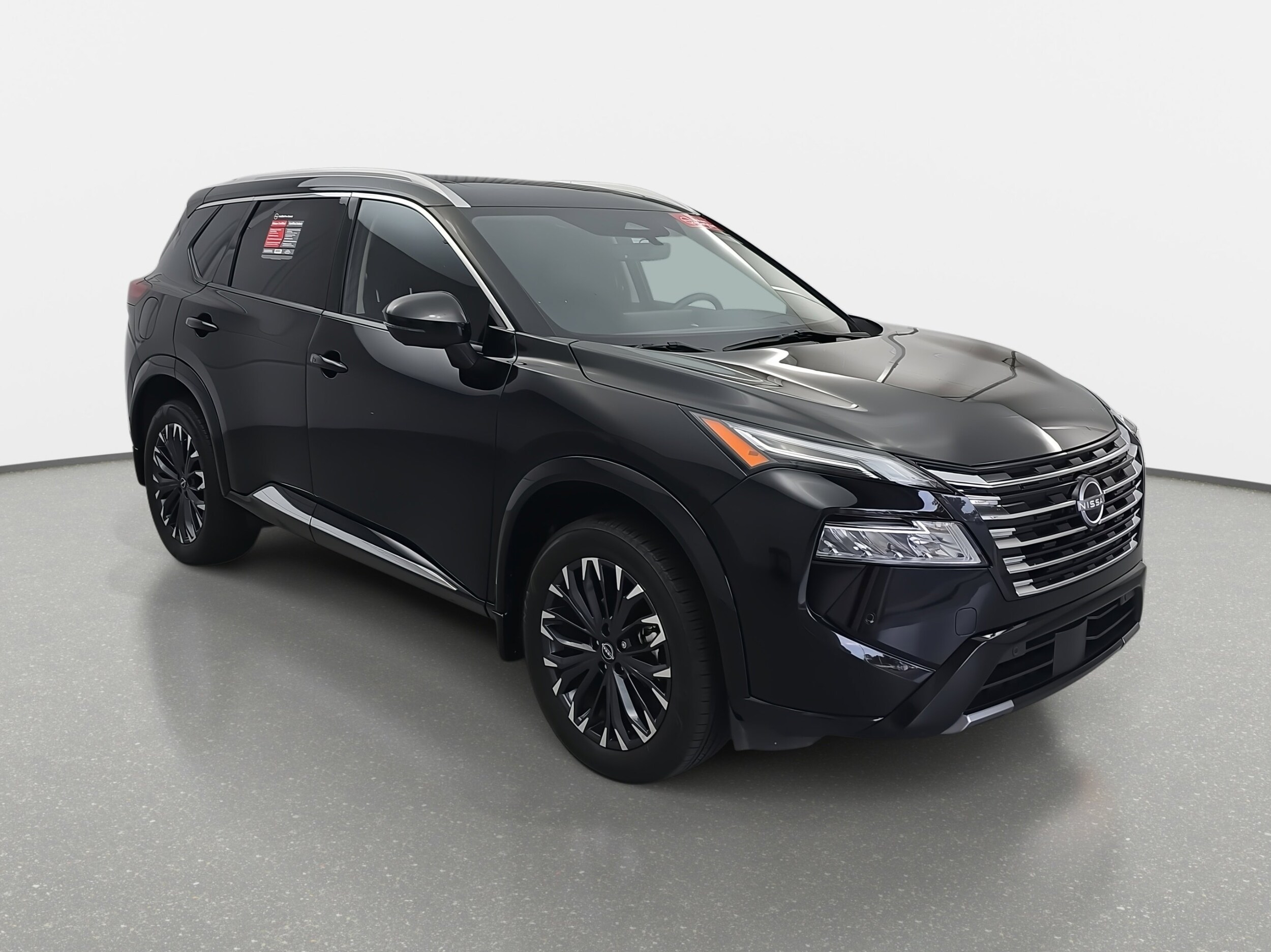 2024 Nissan Rogue Platinum photo 3