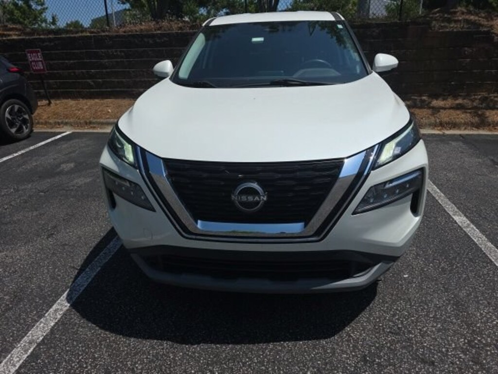 Certified 2022 Nissan Rogue SV SUV