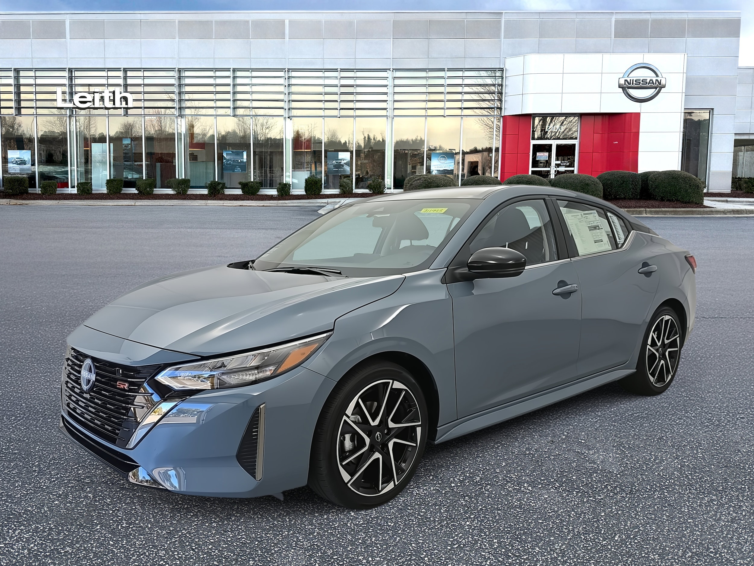 2025 Nissan Sentra SR's photo