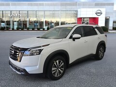 2025 Nissan Pathfinder SL SUV
