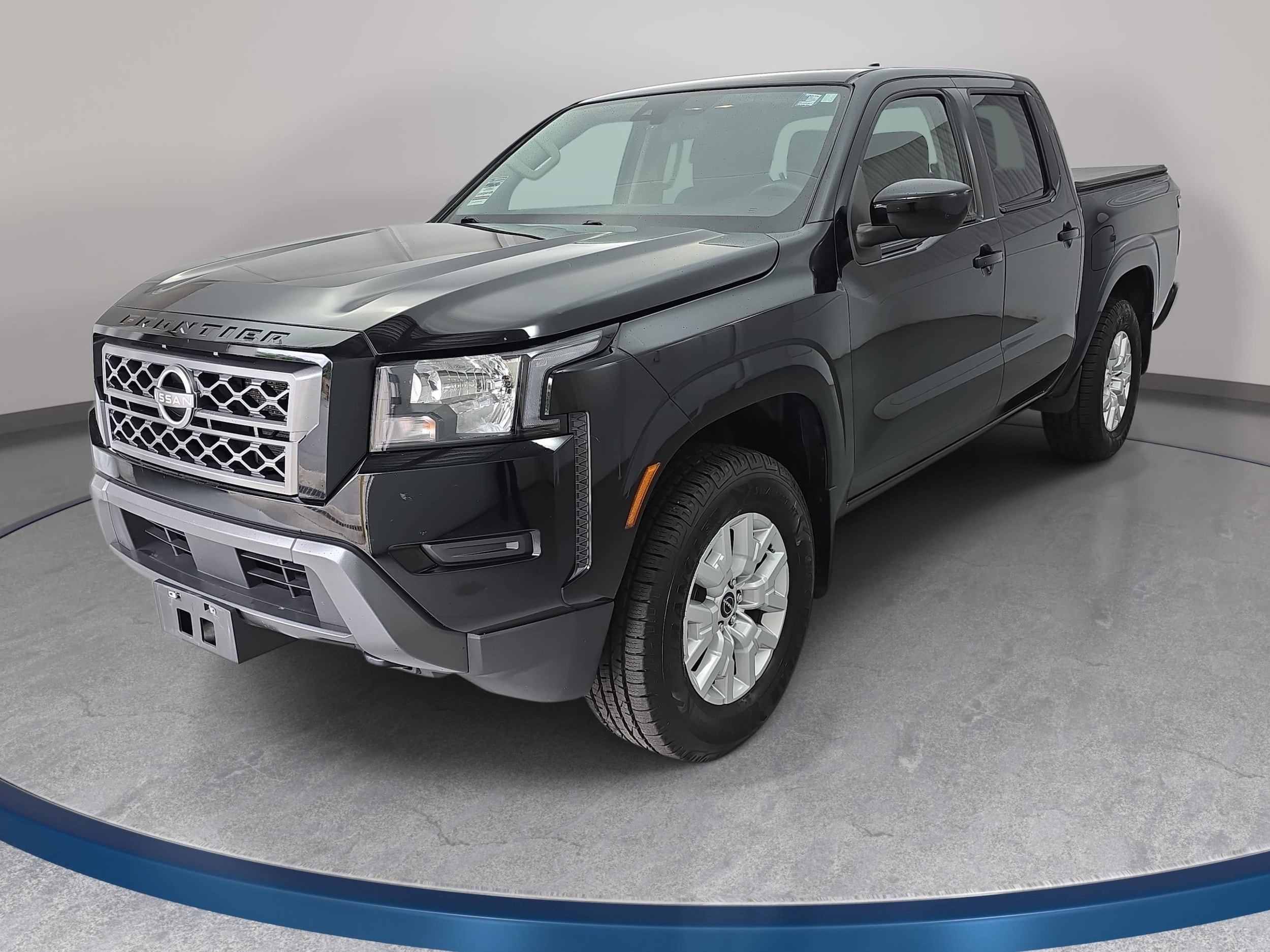 2022 Nissan Frontier SV Crew Cab 4X4 SWB's photo