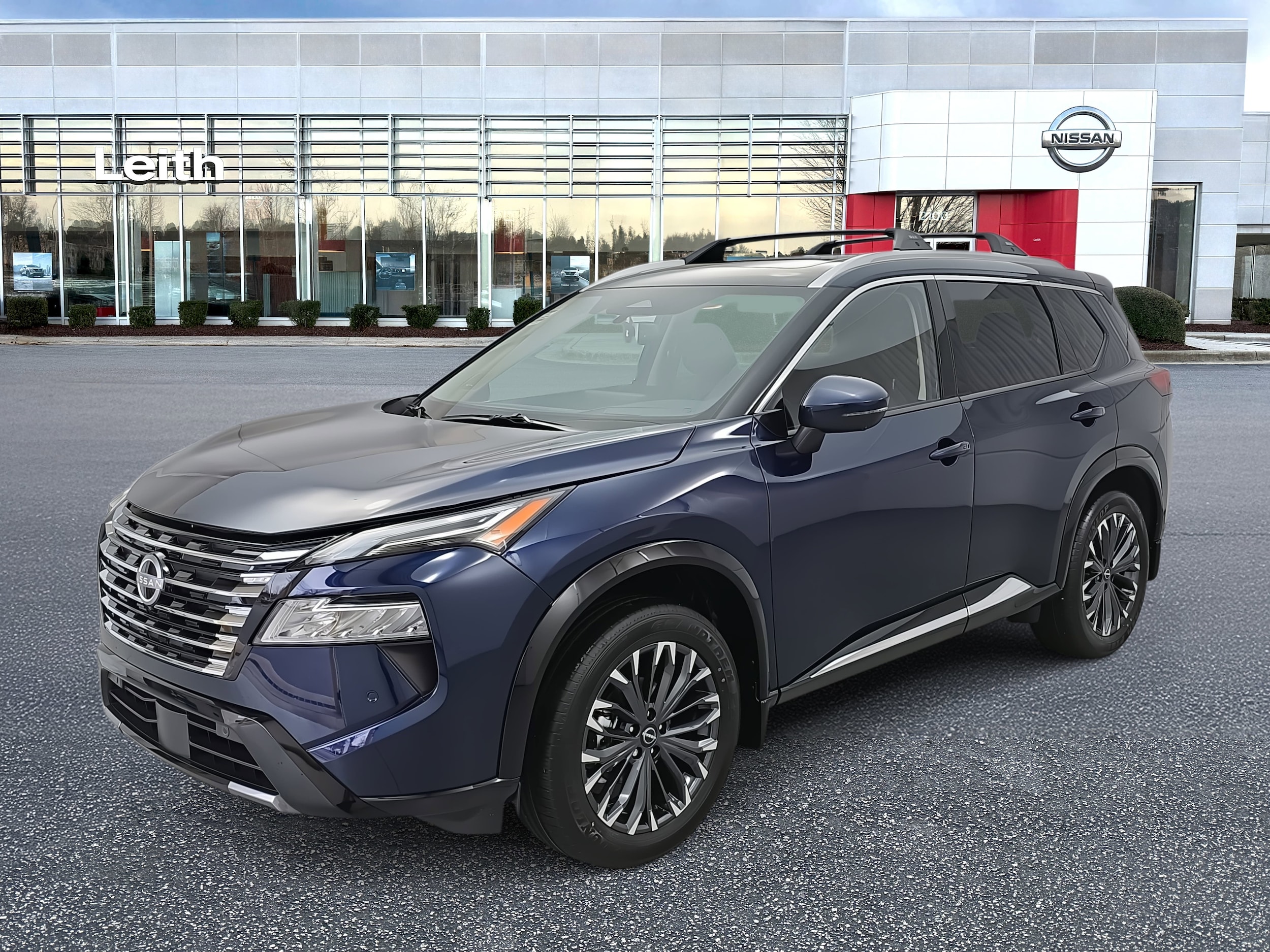 2026 Nissan Rogue Platinum's photo