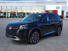 2026 Nissan Pathfinder Platinum SUV