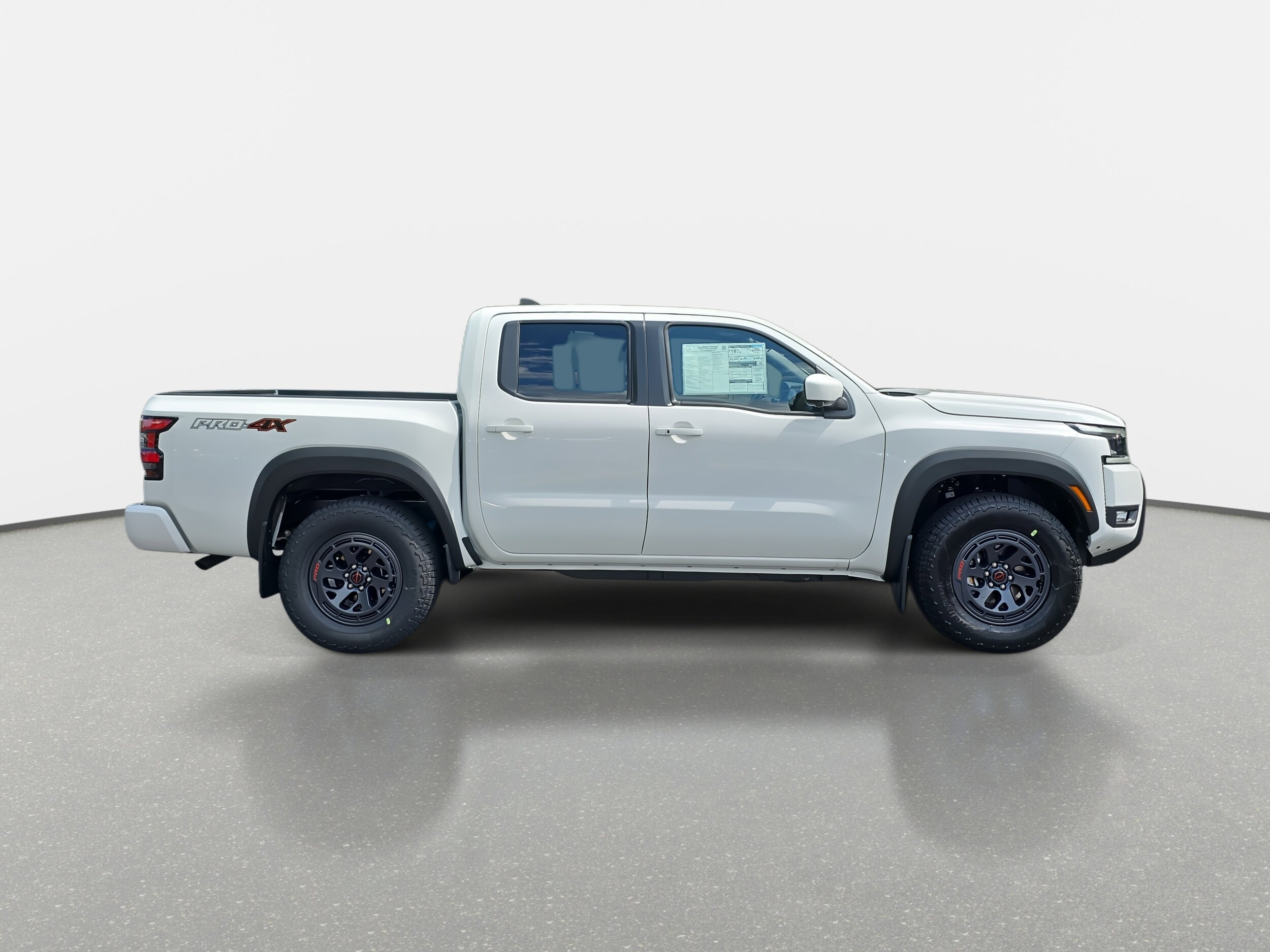 2025 Nissan Frontier PRO-4X photo 4