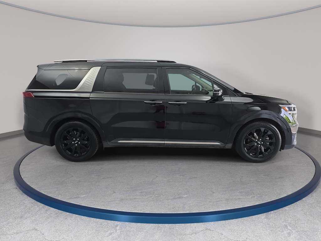 Used 2024 Kia Carnival SX MPV