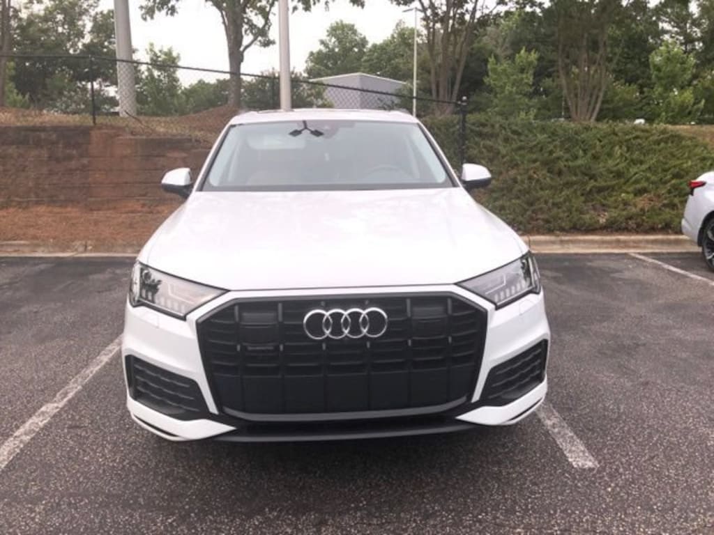 Used 2024 Audi Q7 45 Premium SUV