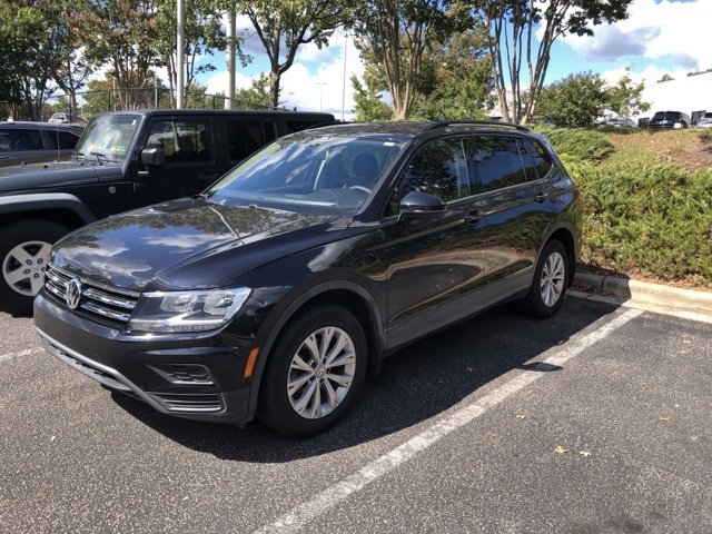 2018 Volkswagen Tiguan S photo 2