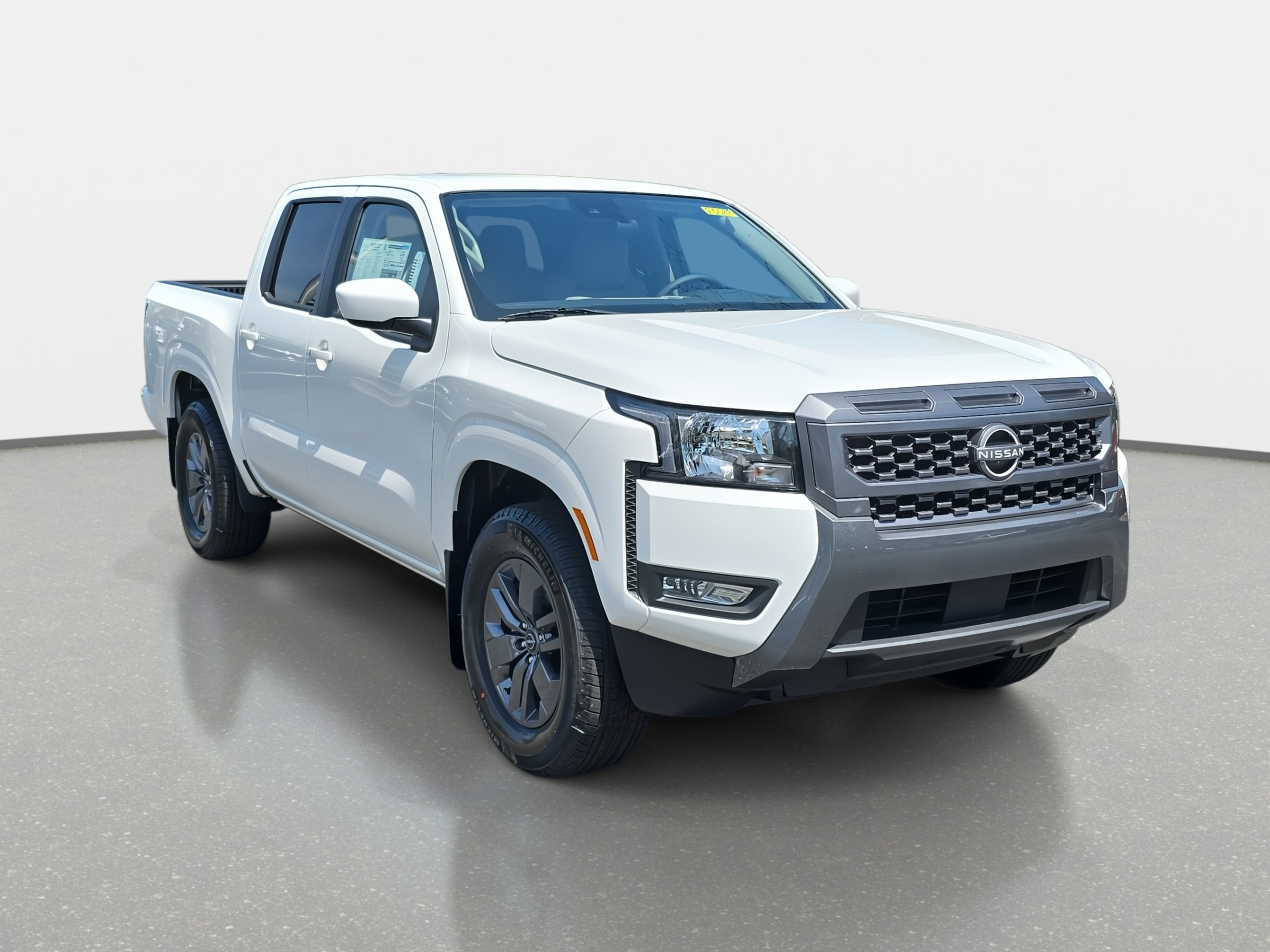 2025 Nissan Frontier SV photo 3