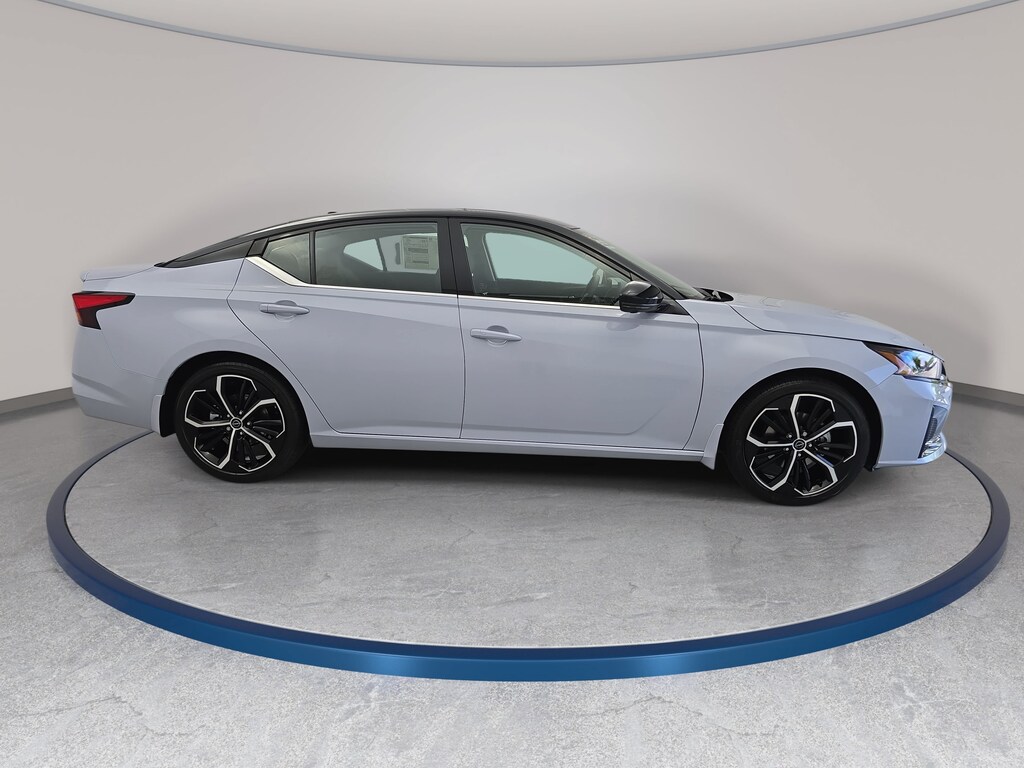New 2026 Nissan Altima SR Sedan