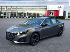 2025 Nissan Altima SR Sedan
