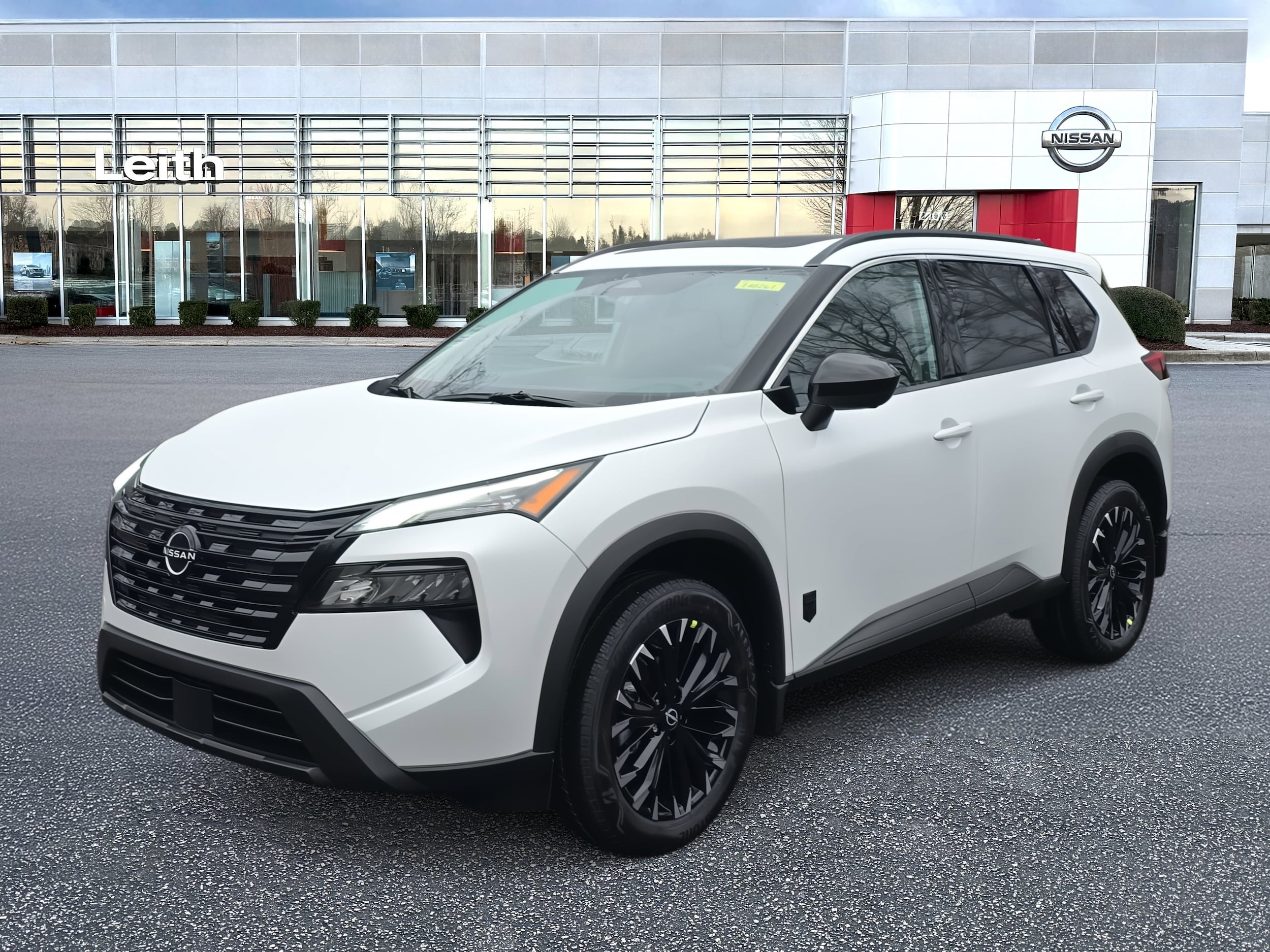 2026 Nissan Rogue SV's photo
