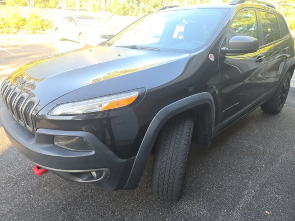 Used 2016 Jeep Cherokee Trailhawk 4x4 SUV