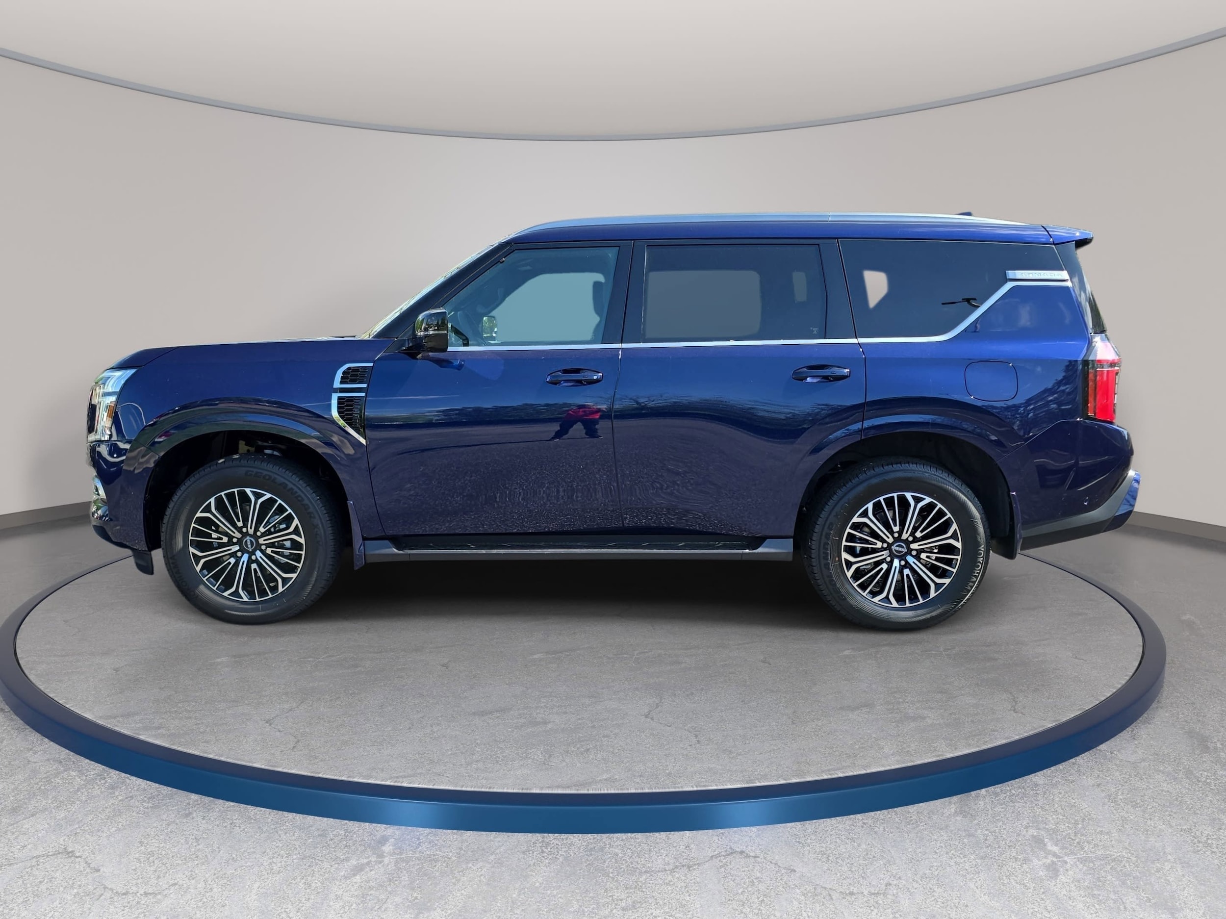 2025 Nissan Armada SL - Photo 8
