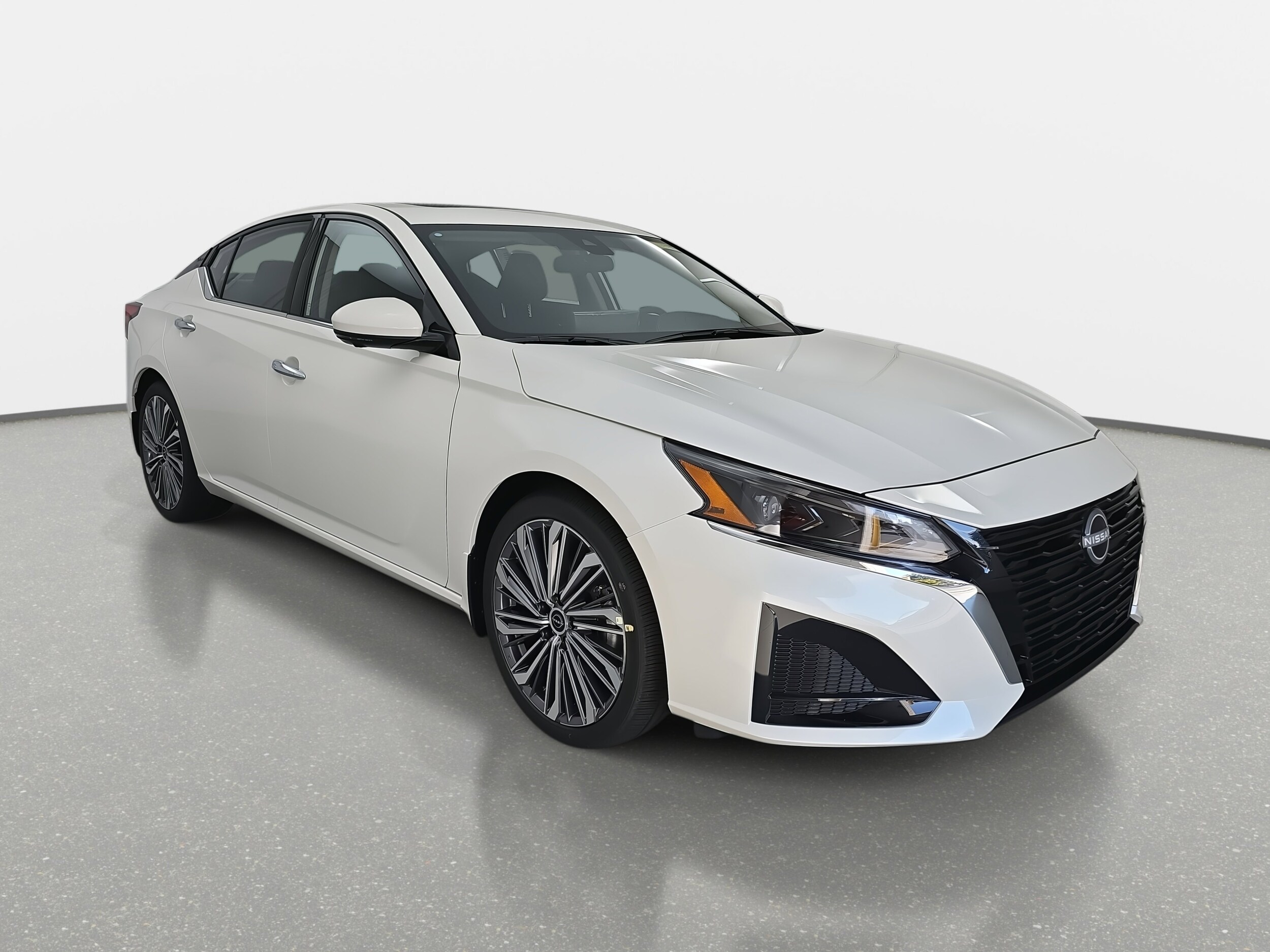 2025 Nissan Altima SL photo 3